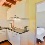 Дом отдыха Bleu Nr 10 Lacapelle-Marival