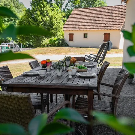 Bleu Nr 10 Ferienhaus *