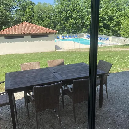 Bleu Nr 10 Ferienhaus Lacapelle-Marival